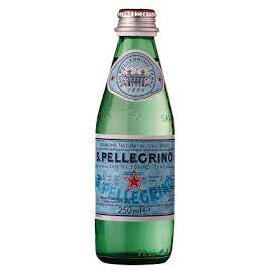 ÁGUA COM GÁS PELLEGRINO